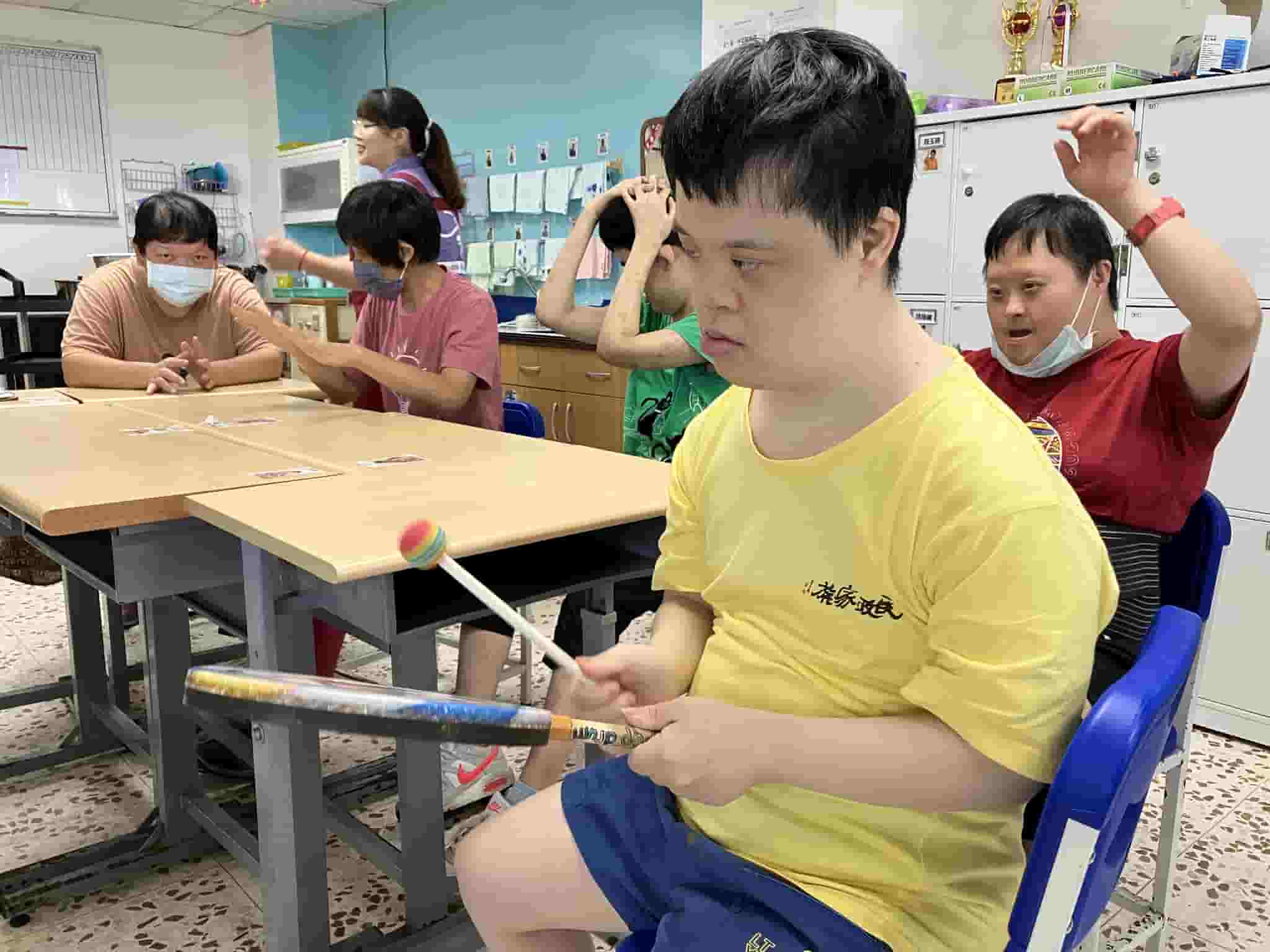 快樂的社團時光(標題圖檔)