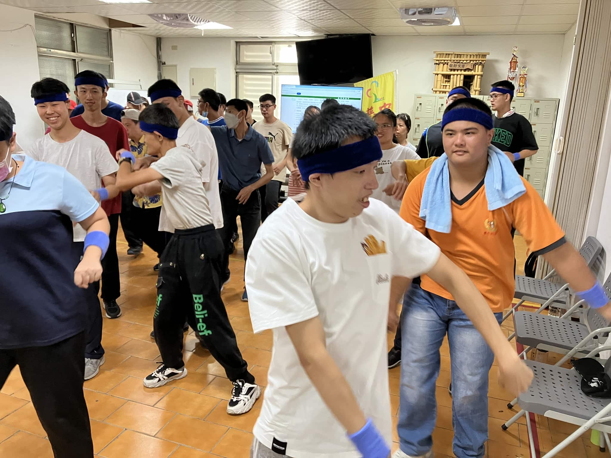 快樂的社區融合(標題圖檔)